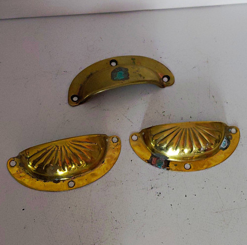 Vintage retro cup pull - vintage/retro,
