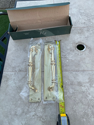 Polished brass off set - set, door