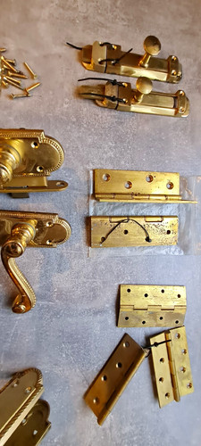Polished brass exterior - polished,